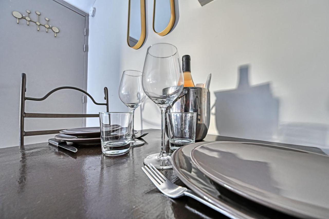 Au Coeur Des Papes, Dans Batisse De Charme Studios & Appartements En Coeur De Ville Avignon Eksteriør bilde