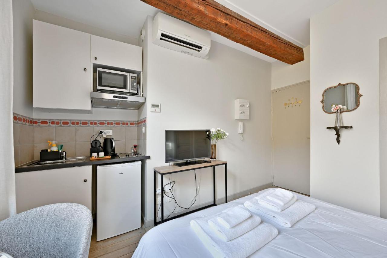 Au Coeur Des Papes, Dans Batisse De Charme Studios & Appartements En Coeur De Ville Avignon Eksteriør bilde