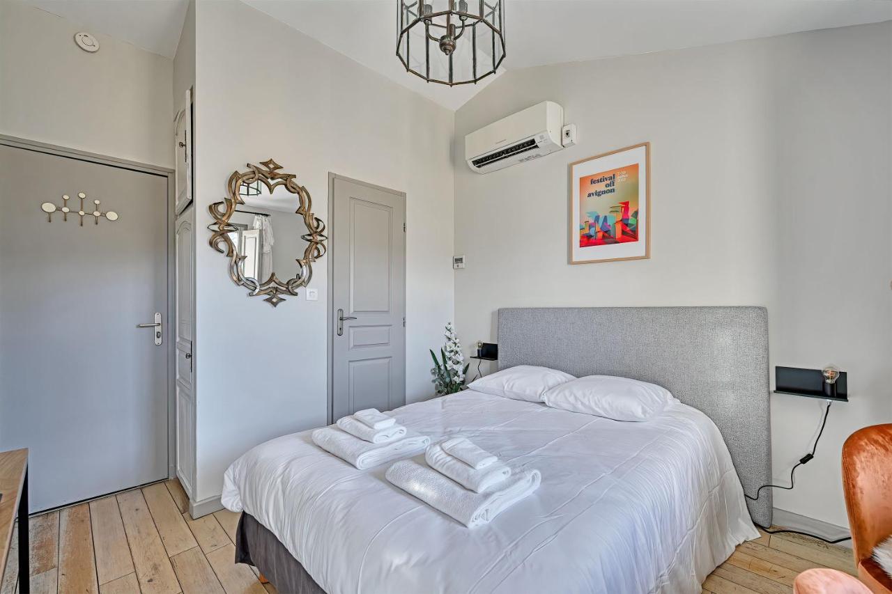 Au Coeur Des Papes, Dans Batisse De Charme Studios & Appartements En Coeur De Ville Avignon Eksteriør bilde