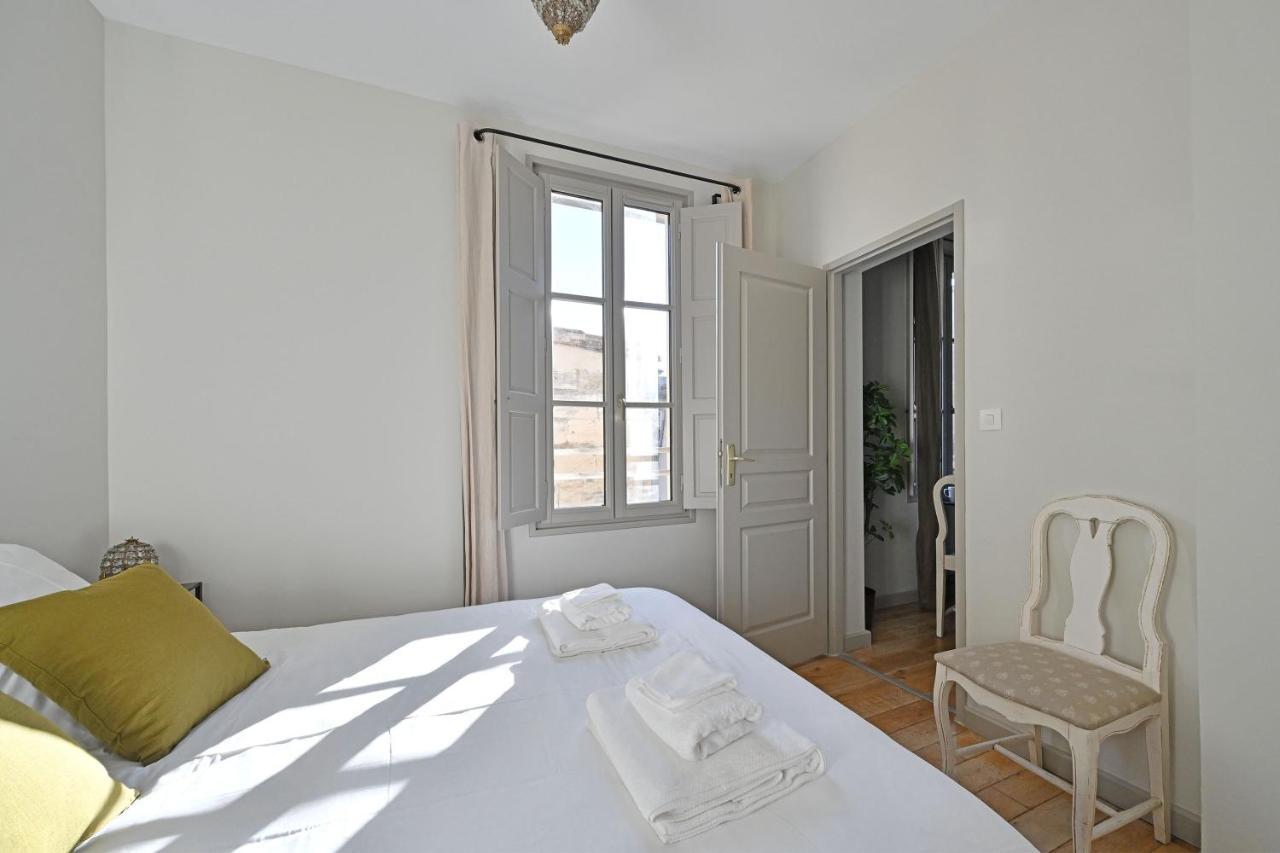 Au Coeur Des Papes, Dans Batisse De Charme Studios & Appartements En Coeur De Ville Avignon Eksteriør bilde