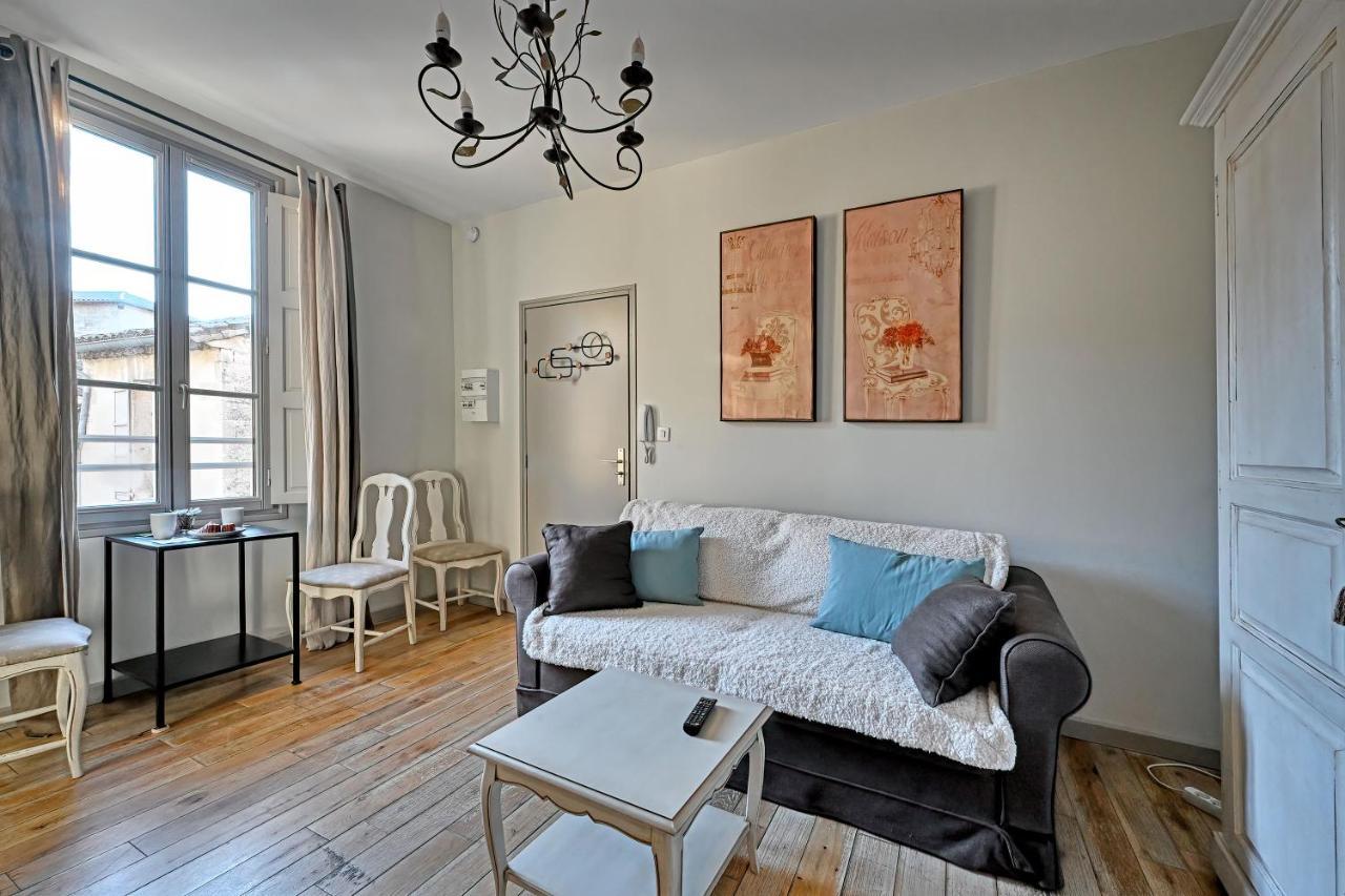 Au Coeur Des Papes, Dans Batisse De Charme Studios & Appartements En Coeur De Ville Avignon Eksteriør bilde