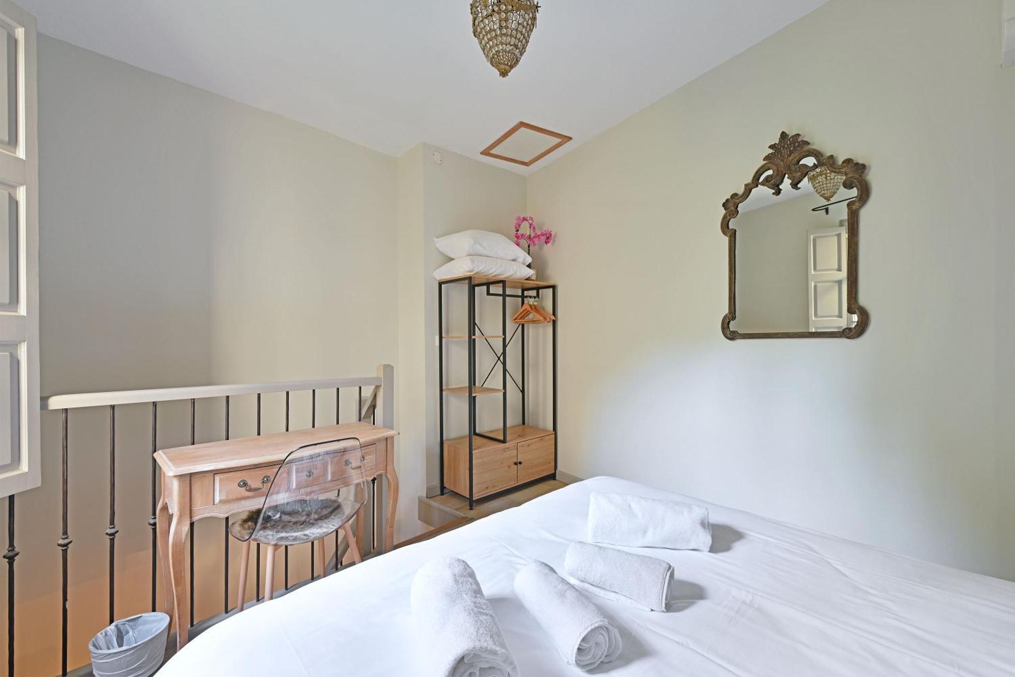 Au Coeur Des Papes, Dans Batisse De Charme Studios & Appartements En Coeur De Ville Avignon Eksteriør bilde